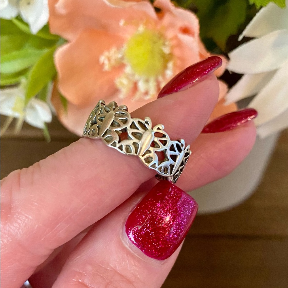 *SOLD* Sterling Butterfly Ring🌻